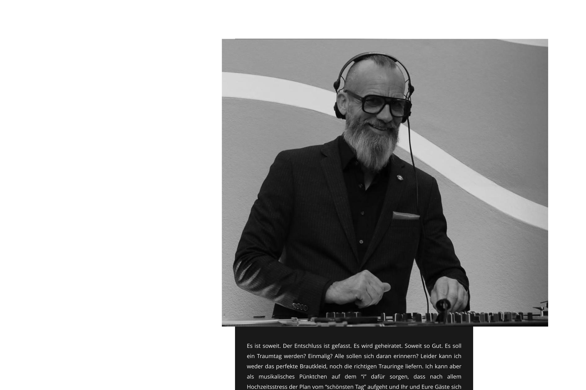 Strandhochzeit DJ Performance Lounge For Lovers